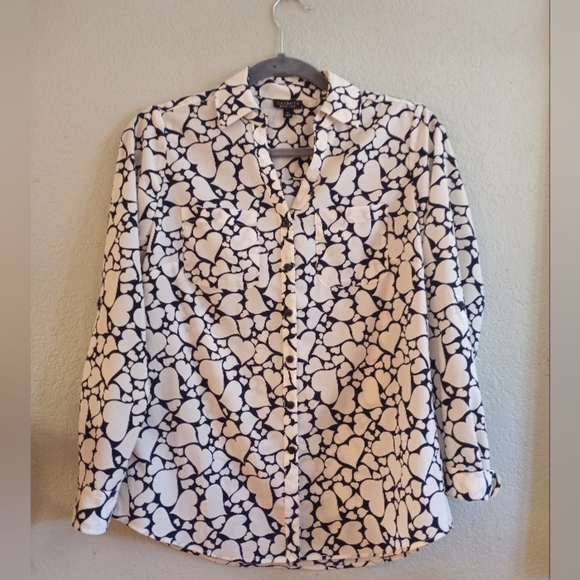 Talbots Nantucket Preppy Navy and White Hearts Valentines Day Button Up Blouse S - Picture 2 of 5